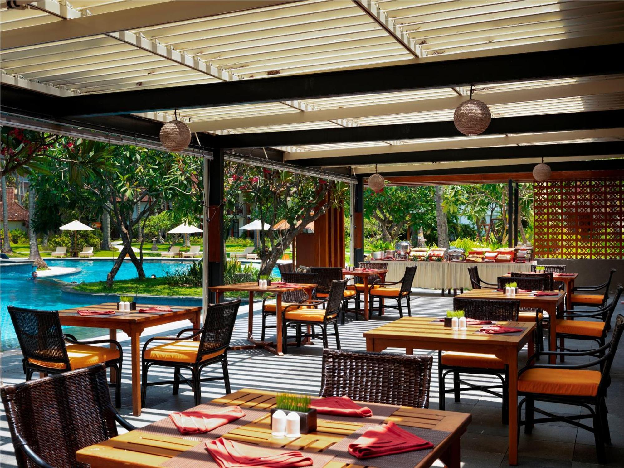 Mangsit Suites By Holiday Resort Lombok エクステリア 写真